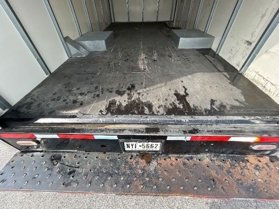 Light Duty Box Truck-Light and Medium Duty Trucks-Ford-2021-E350-Katy-TX-82,557\n\t\tmiles-$ 27,250 - Image 8