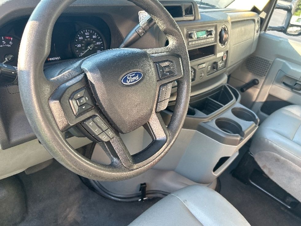 Light Duty Box Truck-Light and Medium Duty Trucks-Ford-2021-E350-Kennesaw-GA-108,791\n\t\tmiles-$ 29,500 - Image 16