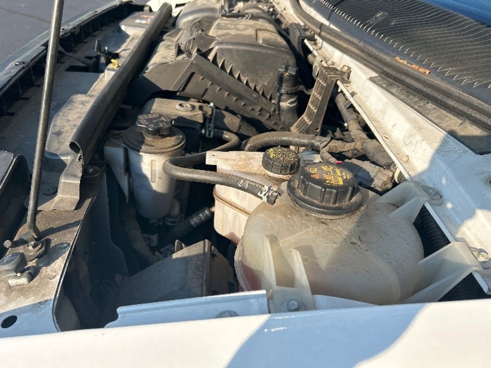 Light Duty Box Truck-Light and Medium Duty Trucks-Ford-2021-E350-Kennesaw-GA-108,791\n\t\tmiles-$ 29,500 - Image 23