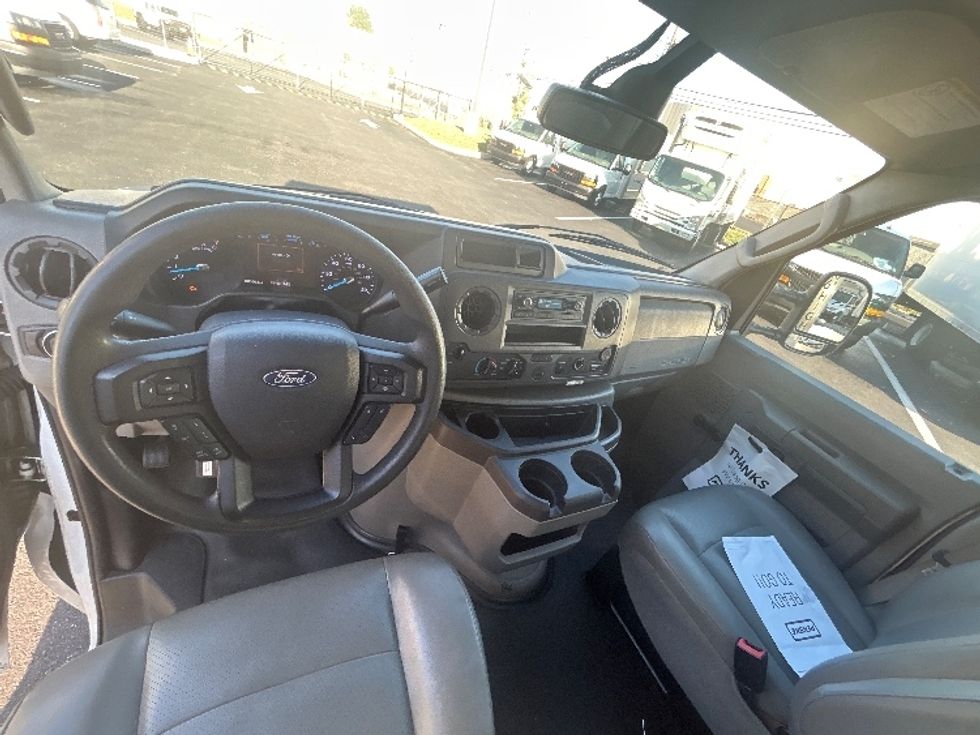Light Duty Box Truck-Light and Medium Duty Trucks-Ford-2021-E350-Linden-NJ-107,437\n\t\tmiles-$ 26,000 - Image 16