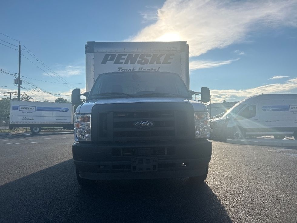 Light Duty Box Truck-Light and Medium Duty Trucks-Ford-2021-E350-Linden-NJ-107,437\n\t\tmiles-$ 26,000 - Image 2
