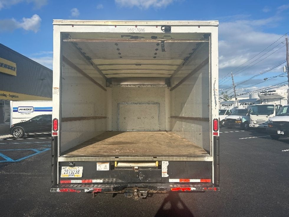 Light Duty Box Truck-Light and Medium Duty Trucks-Ford-2021-E350-Linden-NJ-107,437\n\t\tmiles-$ 26,000 - Image 7
