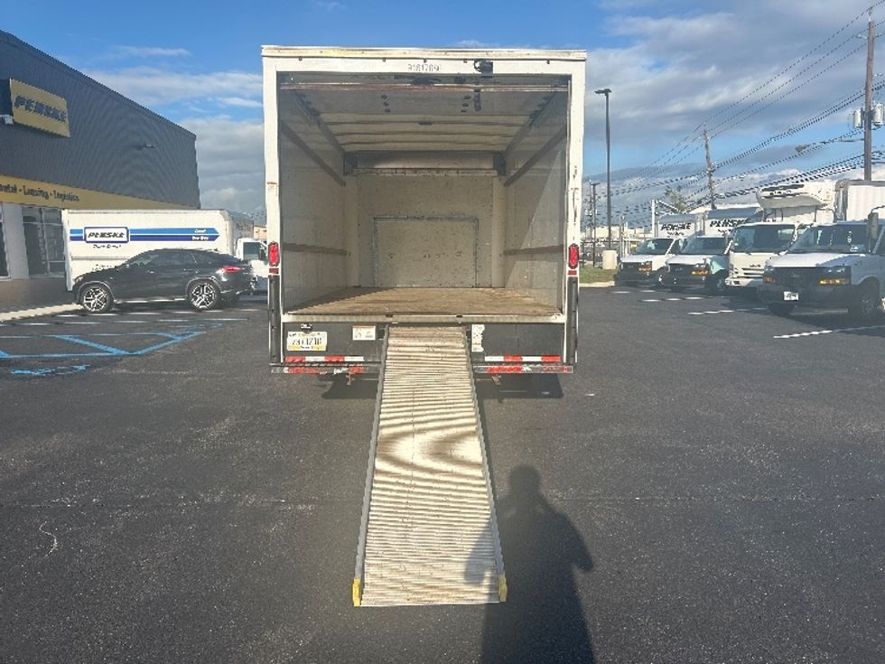Light Duty Box Truck-Light and Medium Duty Trucks-Ford-2021-E350-Linden-NJ-107,437\n\t\tmiles-$ 26,000 - Image 8