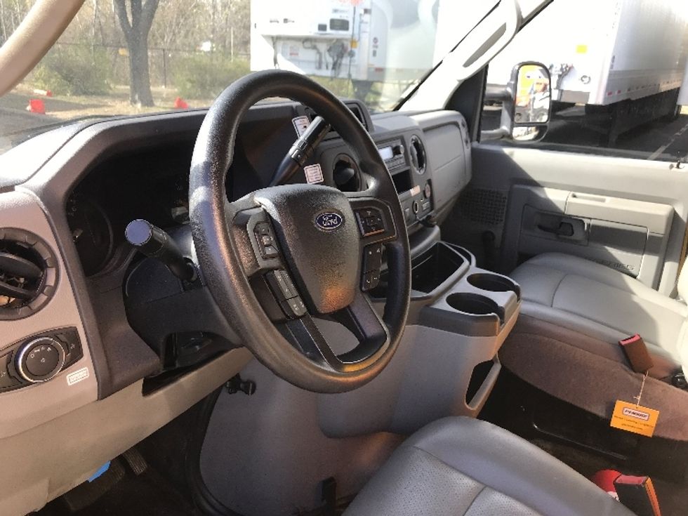 Light Duty Box Truck-Light and Medium Duty Trucks-Ford-2021-E350-Little Rock-AR-77,599\n\t\tmiles-$ 28,250 - Image 17