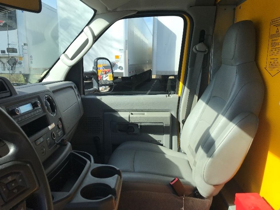 Light Duty Box Truck-Light and Medium Duty Trucks-Ford-2021-E350-Little Rock-AR-77,599\n\t\tmiles-$ 28,250 - Image 19