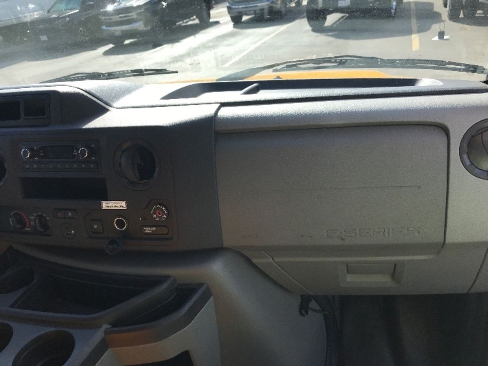 Light Duty Box Truck-Light and Medium Duty Trucks-Ford-2021-E350-Little Rock-AR-77,599\n\t\tmiles-$ 28,250 - Image 21