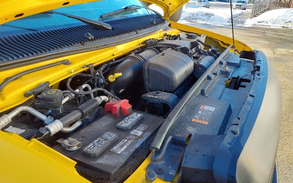 Light Duty Box Truck-Light and Medium Duty Trucks-Ford-2021-E350-Londonderry-NH-107,124\n\t\tmiles-$ 23,750 - Image 23