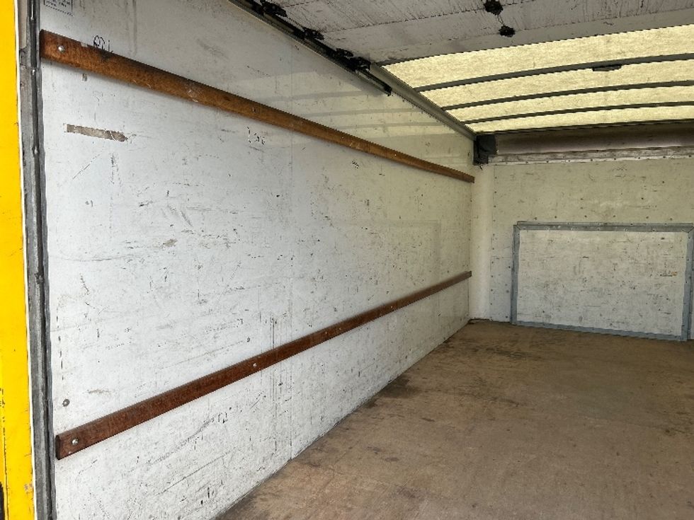 Light Duty Box Truck-Light and Medium Duty Trucks-Ford-2021-E350-Londonderry-NH-94,300\n\t\tmiles-$ 25,250 - Image 11