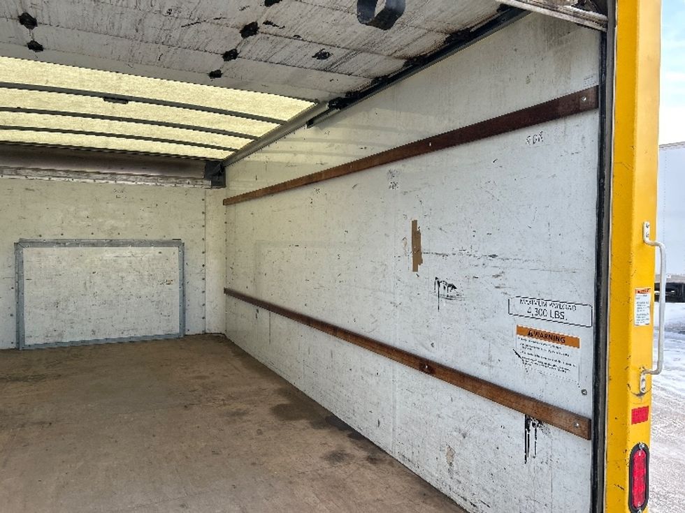 Light Duty Box Truck-Light and Medium Duty Trucks-Ford-2021-E350-Londonderry-NH-94,300\n\t\tmiles-$ 25,250 - Image 12