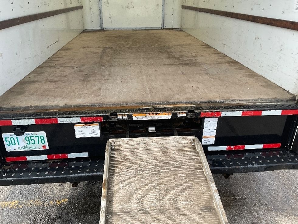 Light Duty Box Truck-Light and Medium Duty Trucks-Ford-2021-E350-Londonderry-NH-99,562\n\t\tmiles-$ 28,000 - Image 10
