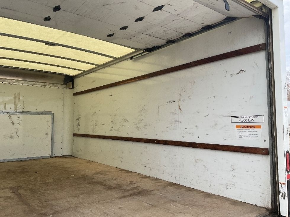 Light Duty Box Truck-Light and Medium Duty Trucks-Ford-2021-E350-Londonderry-NH-99,562\n\t\tmiles-$ 28,000 - Image 12