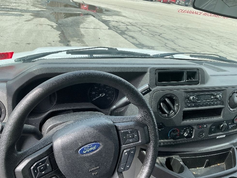 Light Duty Box Truck-Light and Medium Duty Trucks-Ford-2021-E350-Londonderry-NH-99,562\n\t\tmiles-$ 28,000 - Image 18