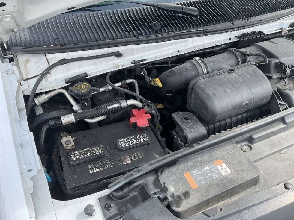 Light Duty Box Truck-Light and Medium Duty Trucks-Ford-2021-E350-Londonderry-NH-99,562\n\t\tmiles-$ 28,000 - Image 23