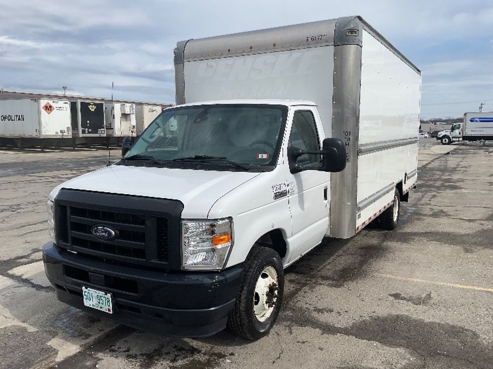 Light Duty Box Truck-Light and Medium Duty Trucks-Ford-2021-E350-Londonderry-NH-99,562\n\t\tmiles-$ 28,000 - Image 3