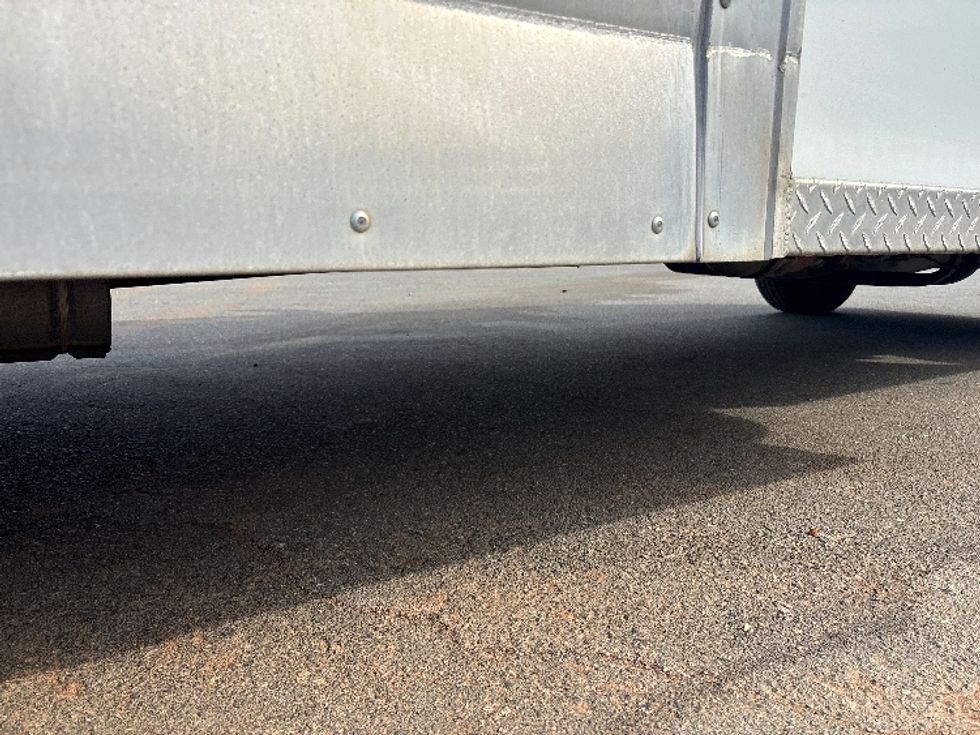 Light Duty Box Truck-Light and Medium Duty Trucks-Ford-2021-E350-Mebane-NC-98,762\n\t\tmiles-$ 30,250 - Image 13