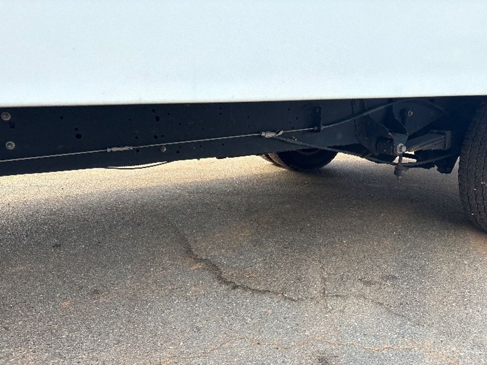 Light Duty Box Truck-Light and Medium Duty Trucks-Ford-2021-E350-Mebane-NC-98,762\n\t\tmiles-$ 30,250 - Image 5