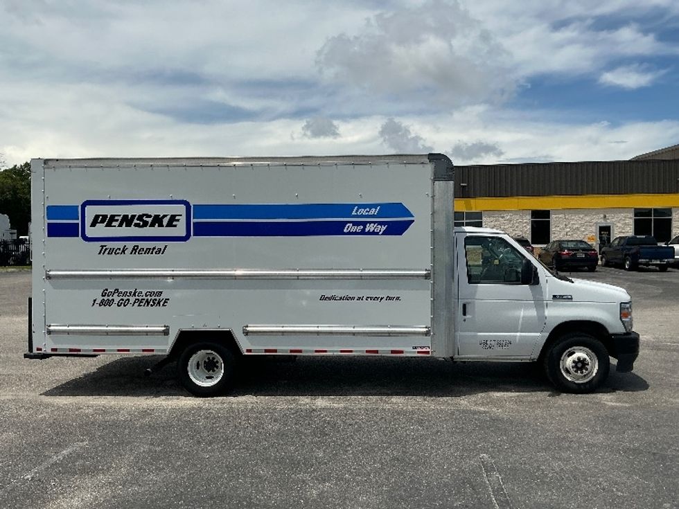 Light Duty Box Truck-Light and Medium Duty Trucks-Ford-2021-E350-Miami-FL-100,497\n\t\tmiles-$ 29,000 - Image 12