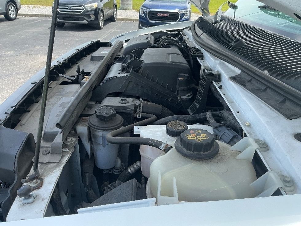 Light Duty Box Truck-Light and Medium Duty Trucks-Ford-2021-E350-Miami-FL-100,497\n\t\tmiles-$ 29,000 - Image 21