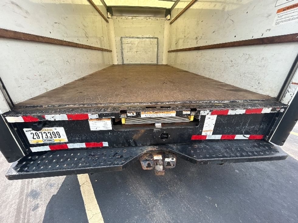 Light Duty Box Truck-Light and Medium Duty Trucks-Ford-2021-E350-Middlefield-OH-106,323\n\t\tmiles-$ 26,000 - Image 10