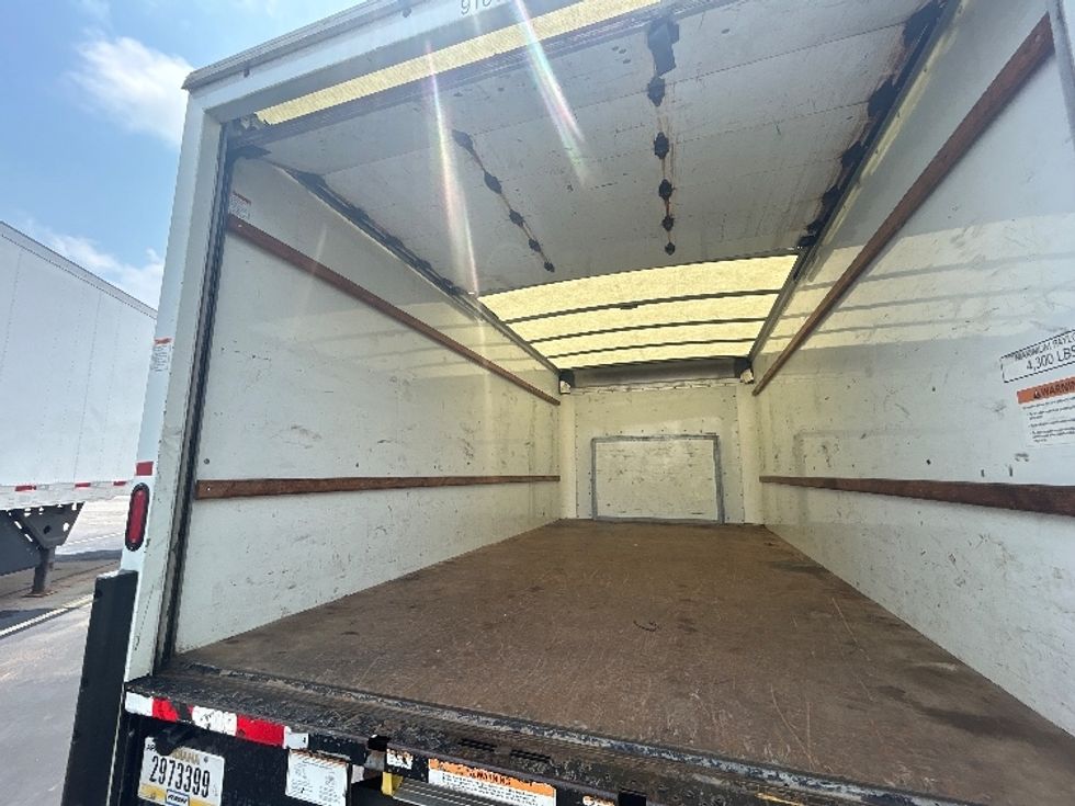 Light Duty Box Truck-Light and Medium Duty Trucks-Ford-2021-E350-Middlefield-OH-106,323\n\t\tmiles-$ 26,000 - Image 11