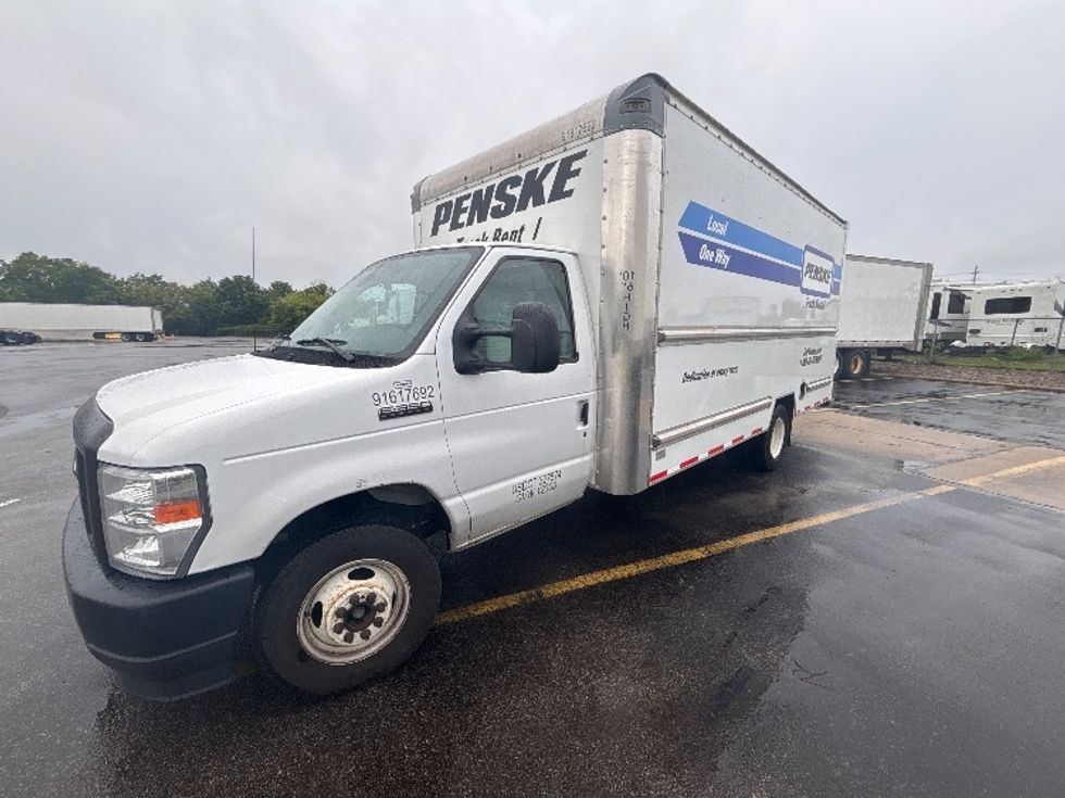 Light Duty Box Truck-Light and Medium Duty Trucks-Ford-2021-E350-Middlefield-OH-106,779\n\t\tmiles-$ 27,500 - Image 1