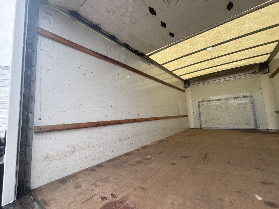 Light Duty Box Truck-Light and Medium Duty Trucks-Ford-2021-E350-Middlefield-OH-106,779\n\t\tmiles-$ 27,500 - Image 10