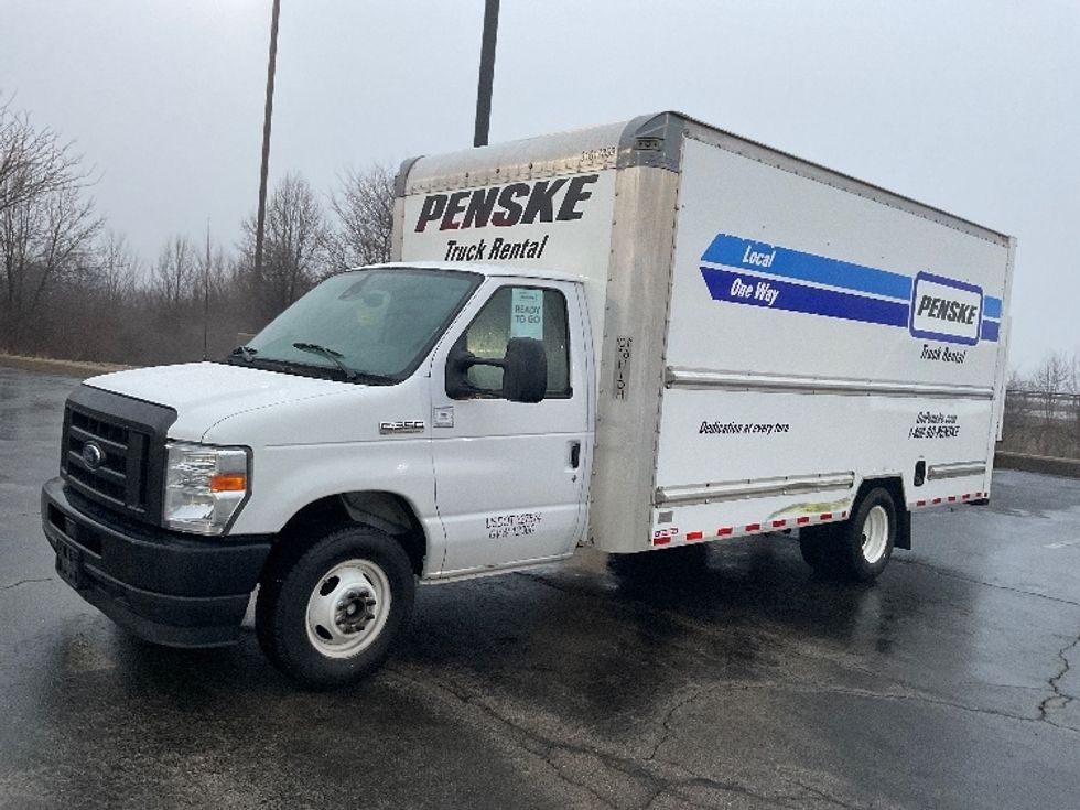 Light Duty Box Truck-Light and Medium Duty Trucks-Ford-2021-E350-Middlefield-OH-110,627\n\t\tmiles-$ 27,000 - Image 3