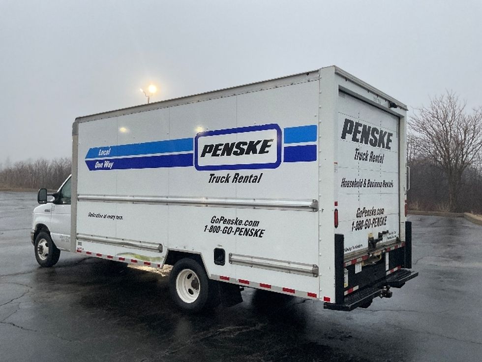 Light Duty Box Truck-Light and Medium Duty Trucks-Ford-2021-E350-Middlefield-OH-110,627\n\t\tmiles-$ 27,000 - Image 6