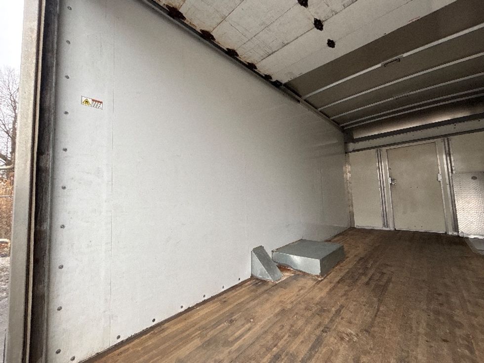 Light Duty Box Truck-Light and Medium Duty Trucks-Ford-2021-E350-Middlefield-OH-120,279\n\t\tmiles-$ 26,000 - Image 10