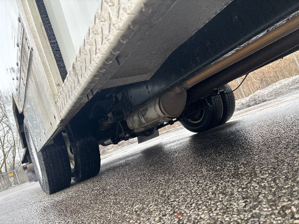 Light Duty Box Truck-Light and Medium Duty Trucks-Ford-2021-E350-Middlefield-OH-120,279\n\t\tmiles-$ 26,000 - Image 13