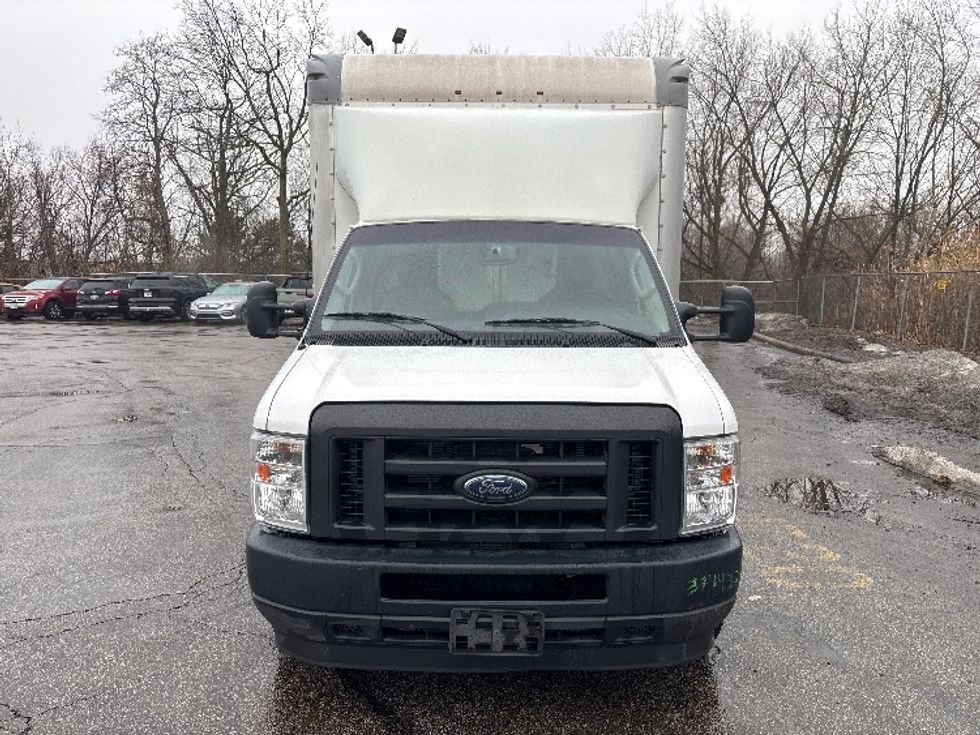 Light Duty Box Truck-Light and Medium Duty Trucks-Ford-2021-E350-Middlefield-OH-120,279\n\t\tmiles-$ 26,000 - Image 2