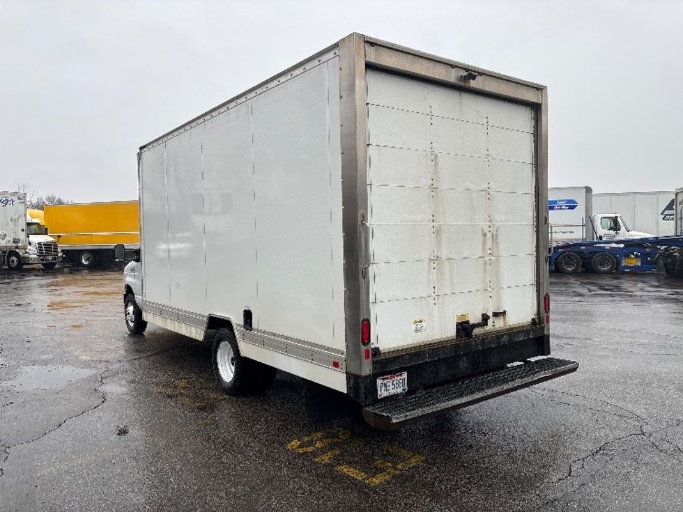 Light Duty Box Truck-Light and Medium Duty Trucks-Ford-2021-E350-Middlefield-OH-120,279\n\t\tmiles-$ 26,000 - Image 6