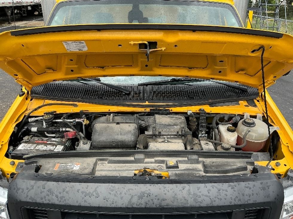 Light Duty Box Truck-Light and Medium Duty Trucks-Ford-2021-E350-Monroe-OH-94,836\n\t\tmiles-$ 24,500 - Image 22