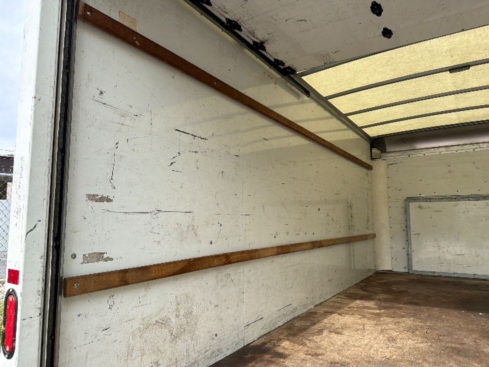 Light Duty Box Truck-Light and Medium Duty Trucks-Ford-2021-E350-Montgomery-NY-101,887\n\t\tmiles-$ 26,750 - Image 10