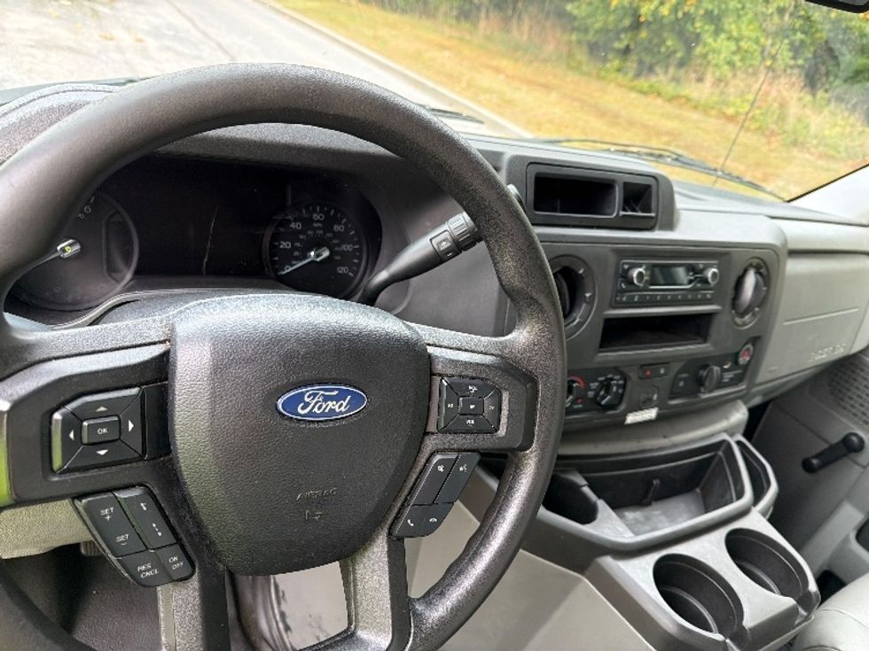 Light Duty Box Truck-Light and Medium Duty Trucks-Ford-2021-E350-Montgomery-NY-101,887\n\t\tmiles-$ 26,750 - Image 16