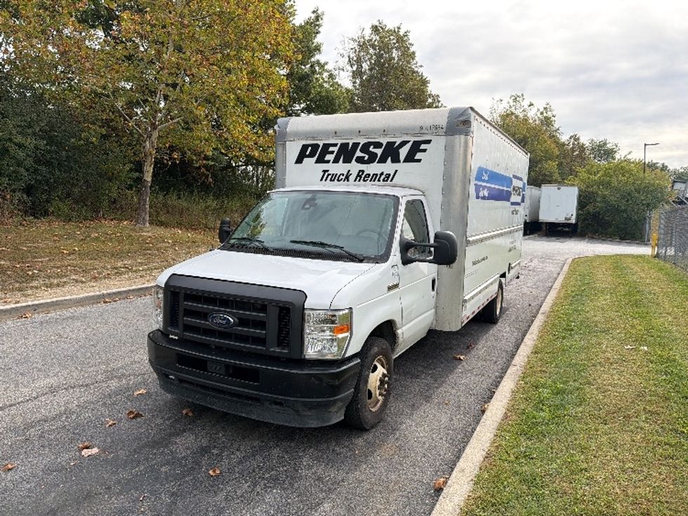 Light Duty Box Truck-Light and Medium Duty Trucks-Ford-2021-E350-Montgomery-NY-101,887\n\t\tmiles-$ 26,750 - Image 3