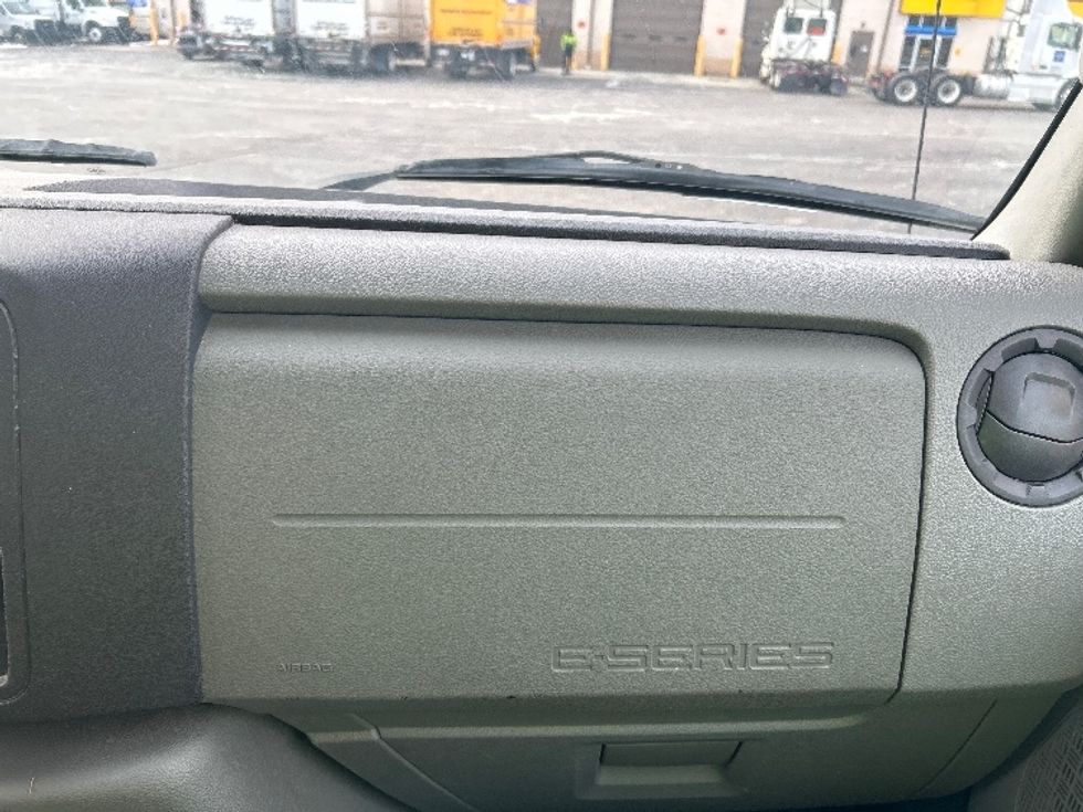 Light Duty Box Truck-Light and Medium Duty Trucks-Ford-2021-E350-Montgomery-NY-84,645\n\t\tmiles-$ 26,250 - Image 19