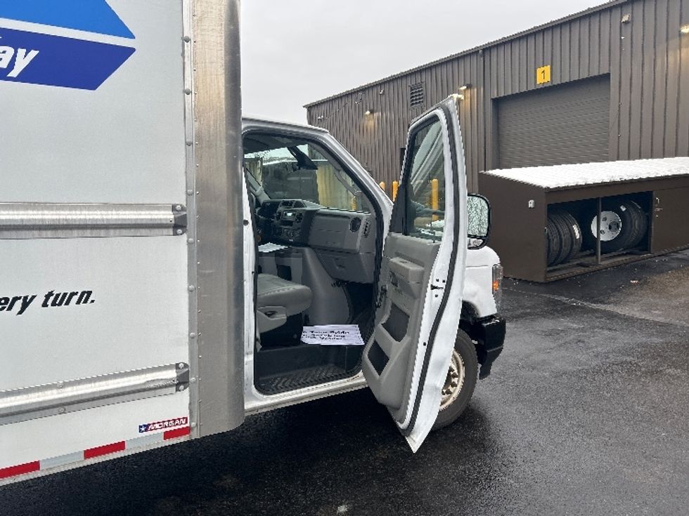 Light Duty Box Truck-Light and Medium Duty Trucks-Ford-2021-E350-Mount Pleasant-PA-101,099\n\t\tmiles-$ 28,500 - Image 20