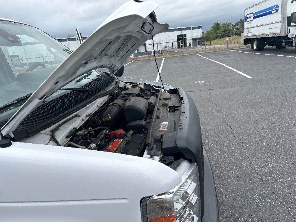 Light Duty Box Truck-Light and Medium Duty Trucks-Ford-2021-E350-Murfreesboro-TN-101,198\n\t\tmiles-$ 29,000 - Image 22