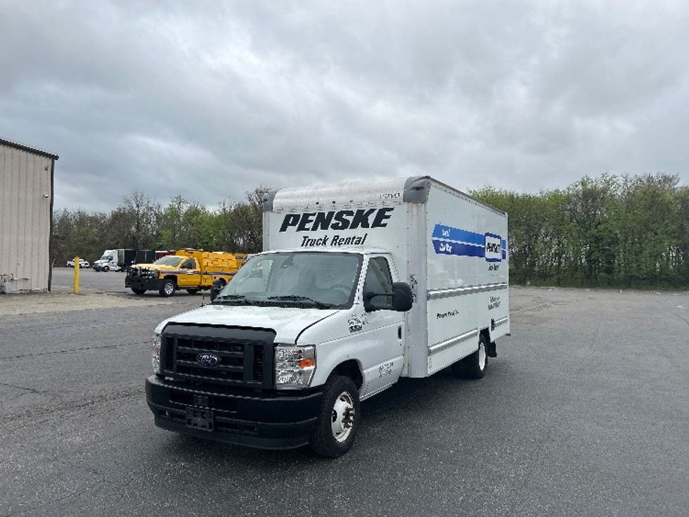 Light Duty Box Truck-Light and Medium Duty Trucks-Ford-2021-E350-Murfreesboro-TN-101,198\n\t\tmiles-$ 29,000 - Image 3