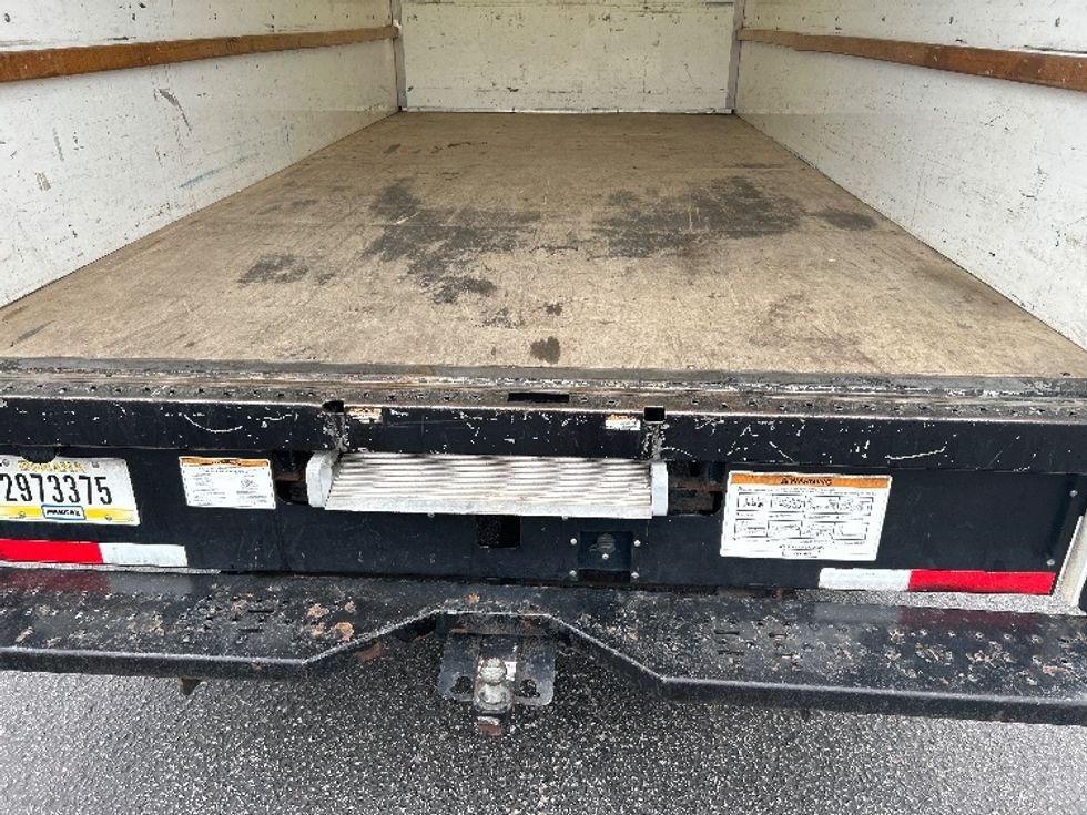 Light Duty Box Truck-Light and Medium Duty Trucks-Ford-2021-E350-Murfreesboro-TN-101,198\n\t\tmiles-$ 29,000 - Image 9