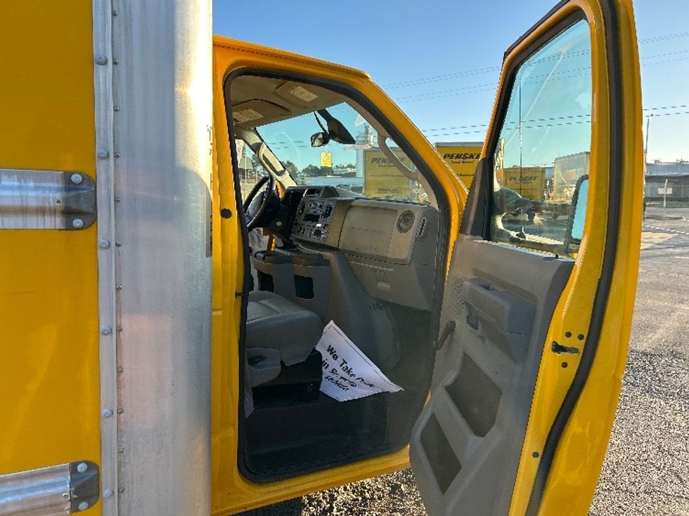 Light Duty Box Truck-Light and Medium Duty Trucks-Ford-2021-E350-Nashville (Mount Juliet)-TN-104,759\n\t\tmiles-$ 26,500 - Image 20