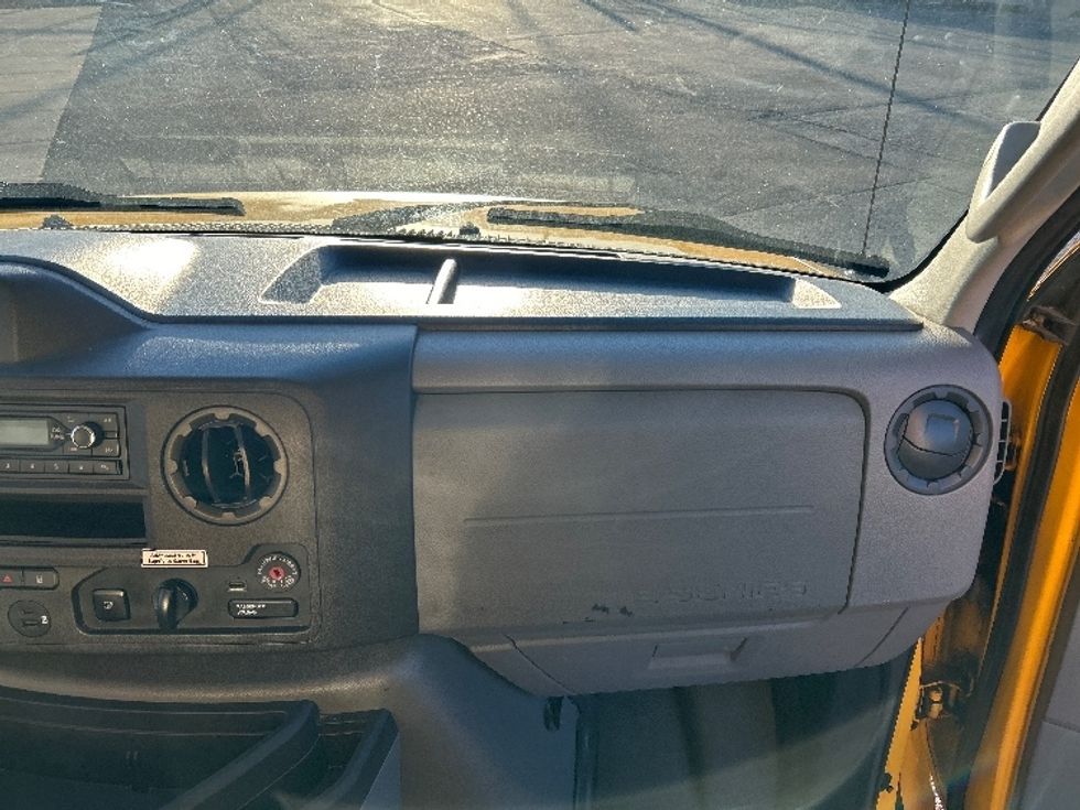 Light Duty Box Truck-Light and Medium Duty Trucks-Ford-2021-E350-Nashville (Mount Juliet)-TN-104,759\n\t\tmiles-$ 26,500 - Image 21