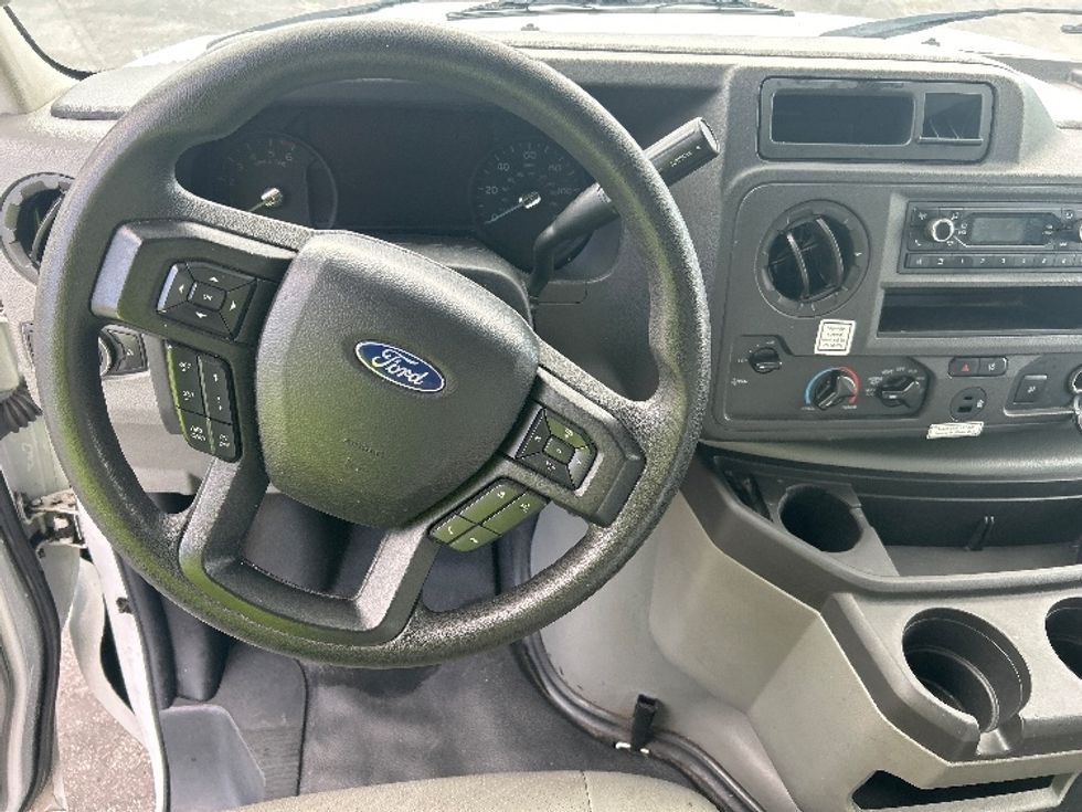 Light Duty Box Truck-Light and Medium Duty Trucks-Ford-2021-E350-Nashville-TN-109,957\n\t\tmiles-$ 28,500 - Image 15