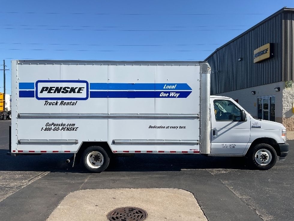 Light Duty Box Truck-Light and Medium Duty Trucks-Ford-2021-E350-Neenah-WI-94,210\n\t\tmiles-$ 28,000 - Image 13