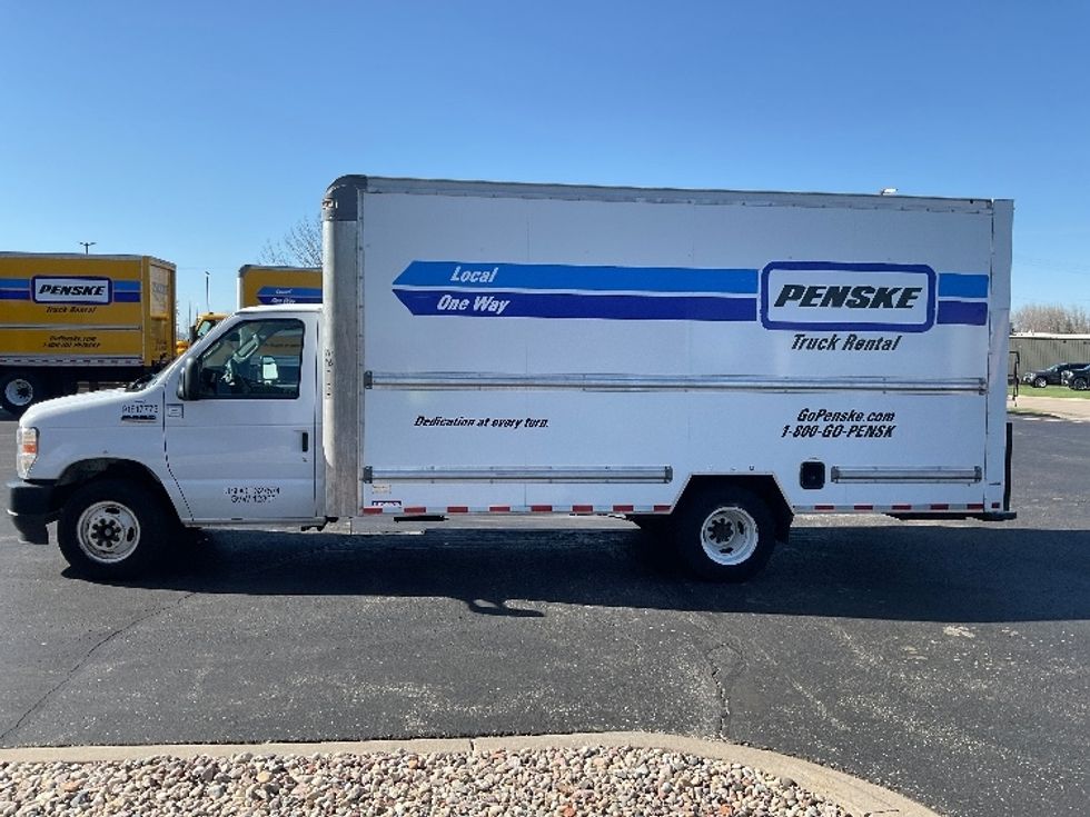 Light Duty Box Truck-Light and Medium Duty Trucks-Ford-2021-E350-Neenah-WI-94,210\n\t\tmiles-$ 28,000 - Image 4