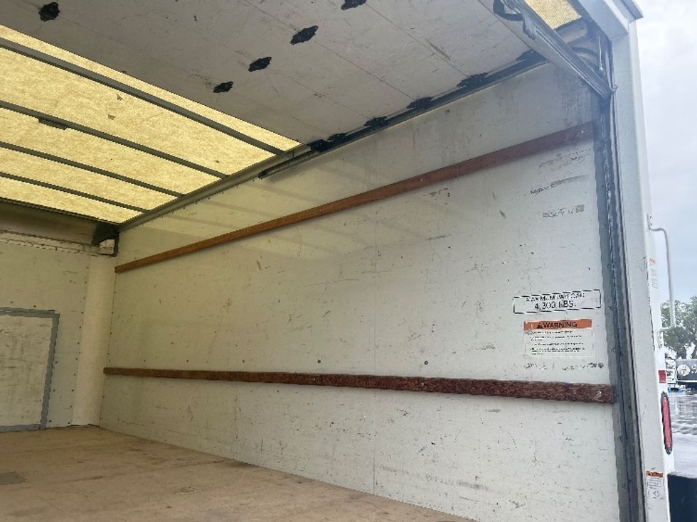 Light Duty Box Truck-Light and Medium Duty Trucks-Ford-2021-E350-Ocala-FL-90,709\n\t\tmiles-$ 31,000 - Image 12