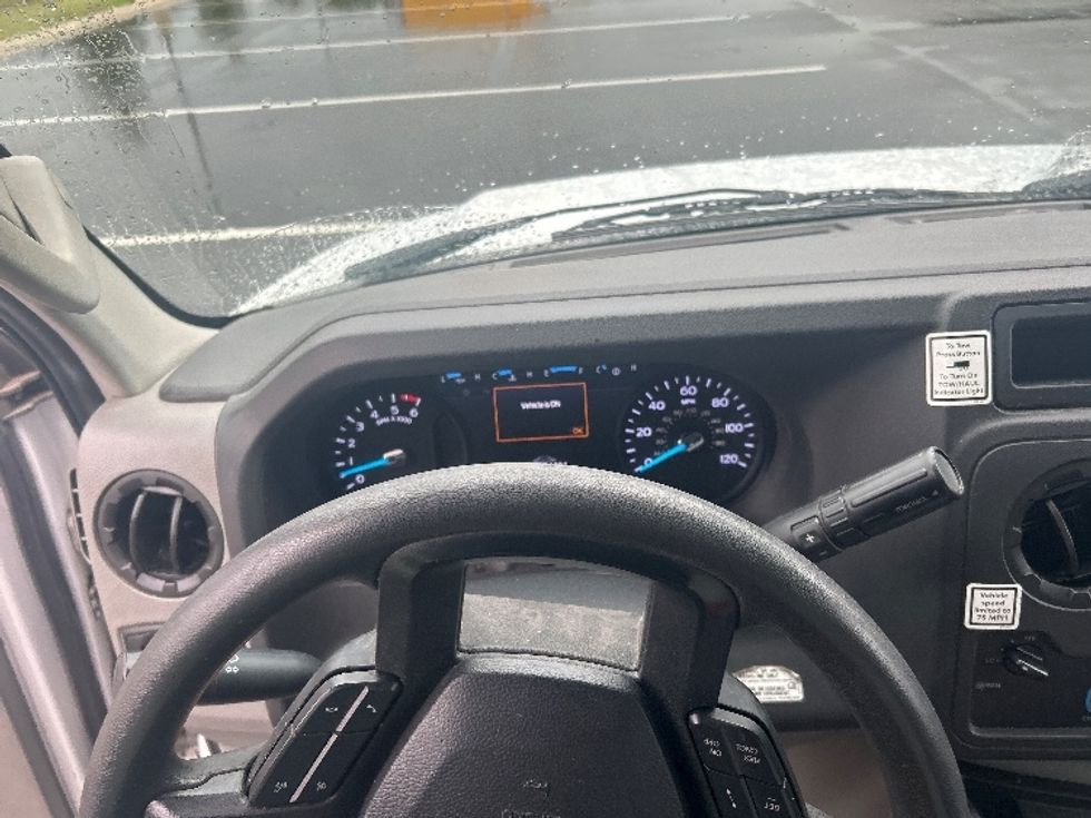 Light Duty Box Truck-Light and Medium Duty Trucks-Ford-2021-E350-Ocala-FL-90,709\n\t\tmiles-$ 31,000 - Image 15