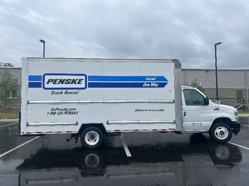 Light Duty Box Truck-Light and Medium Duty Trucks-Ford-2021-E350-Ocala-FL-90,709\n\t\tmiles-$ 31,000 - Image 16