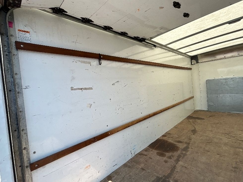 Light Duty Box Truck-Light and Medium Duty Trucks-Ford-2021-E350-Ontario-CA-100,184\n\t\tmiles-$ 29,500 - Image 11